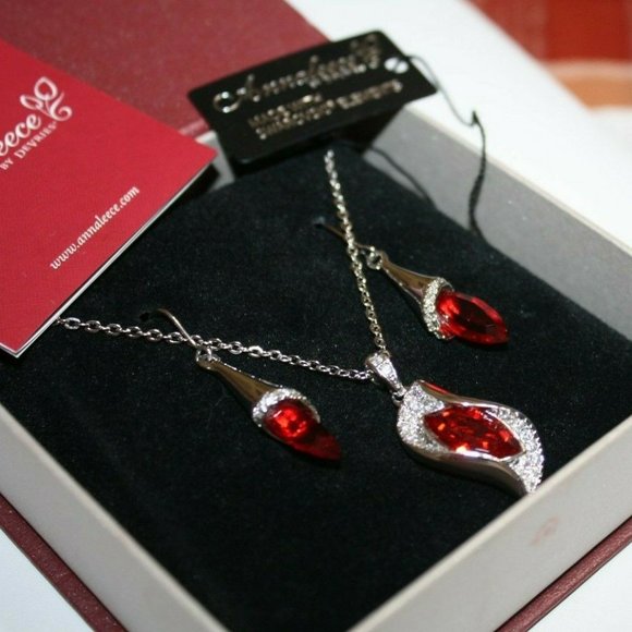 Ravishing Annaleece by Devries RED & SWAROVSKi Set - Picture 2 of 6